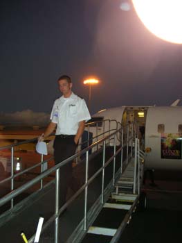 96_Landing_in_Honolulu