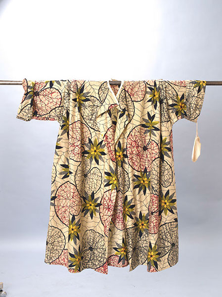 %_tempFileName01_beige_dress%