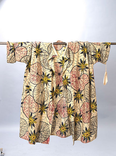 %_tempFileName07_beige_dress%