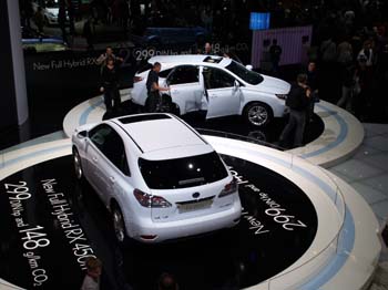 16_Lexus_Hybrid