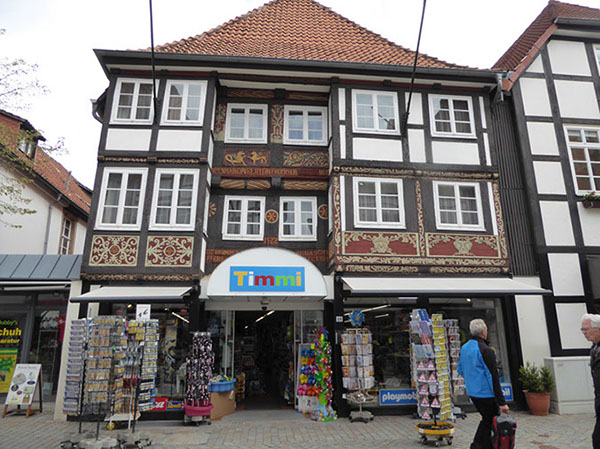 %_tempFileName04_Osterstrasse_17_Mai_2016%
