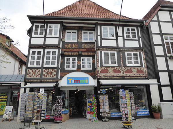 %_tempFileName05_Osterstrasse_17_Mai_2016%