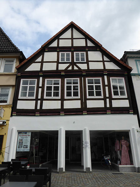 %_tempFileName15_Osterstrasse_17_Mai_2016%