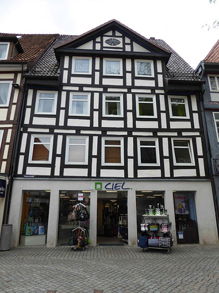 %_tempFileName17_Osterstrasse_17_Mai_2016%
